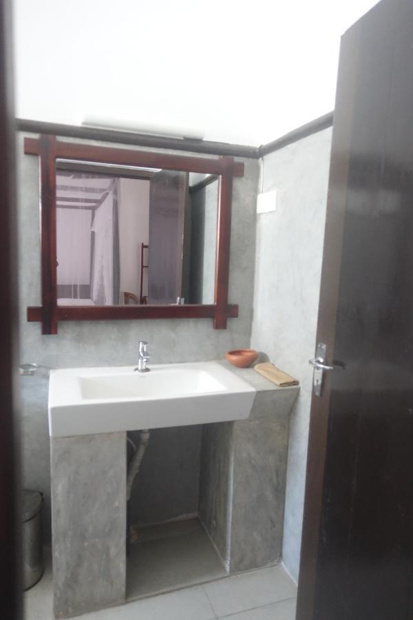 Wh Beach Resort Weligama Extérieur photo