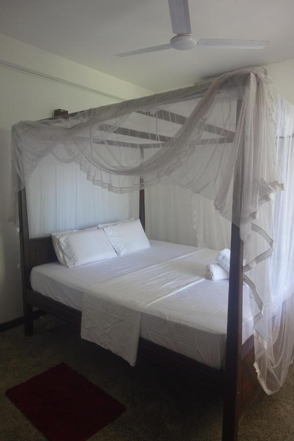 Wh Beach Resort Weligama Extérieur photo